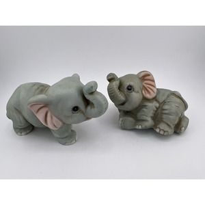 Vintage Elephant‎ Pair Figurine Cute Playful Adorable